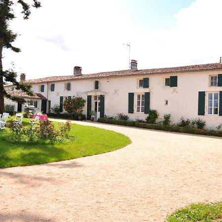 Chaniers Le Logis Du Plessis B&B 외부 사진