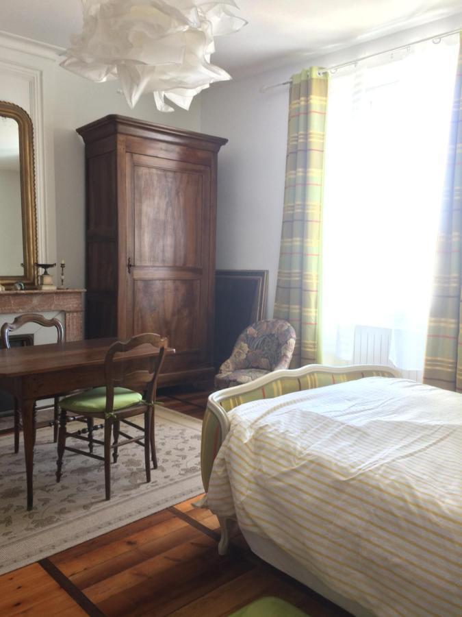 Chaniers Le Logis Du Plessis B&B 외부 사진