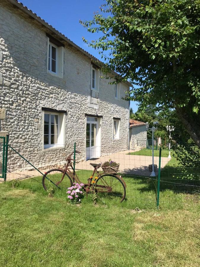 Chaniers Le Logis Du Plessis B&B 외부 사진