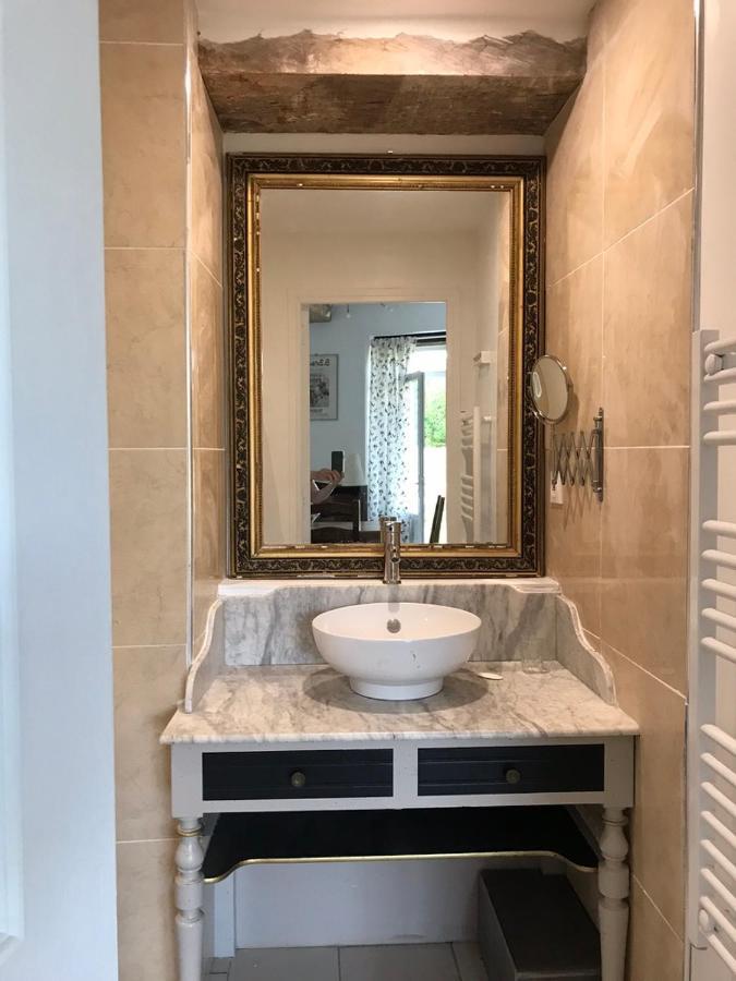 Chaniers Le Logis Du Plessis B&B 외부 사진