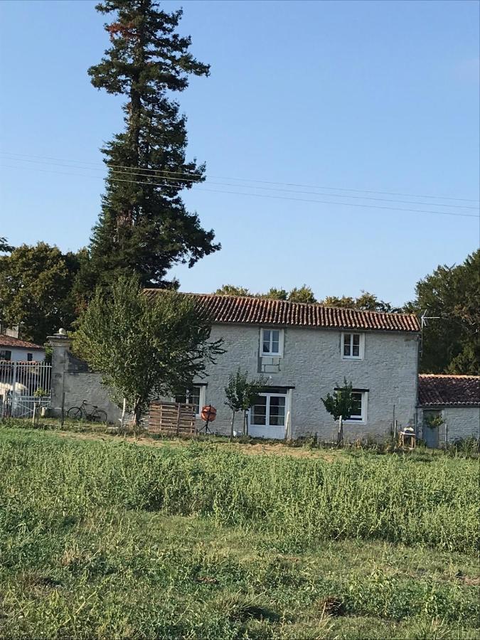 Chaniers Le Logis Du Plessis B&B 외부 사진